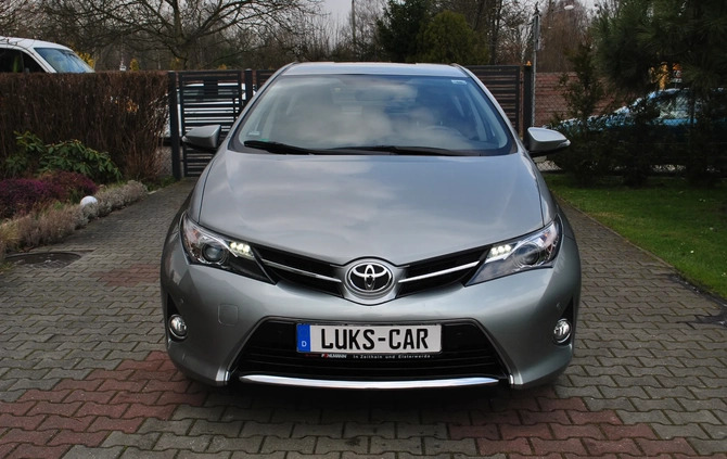 Toyota Auris cena 47777 przebieg: 60000, rok produkcji 2013 z Piława Górna małe 667